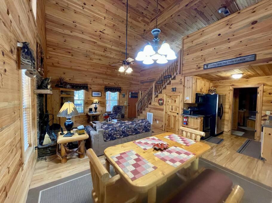 2 Bed Cabin Hot Tub Close To Helen #16 Eksteriør bilde