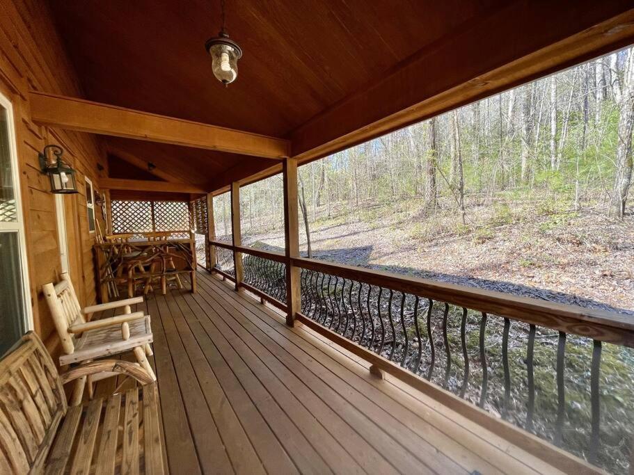 2 Bed Cabin Hot Tub Close To Helen #16 Eksteriør bilde