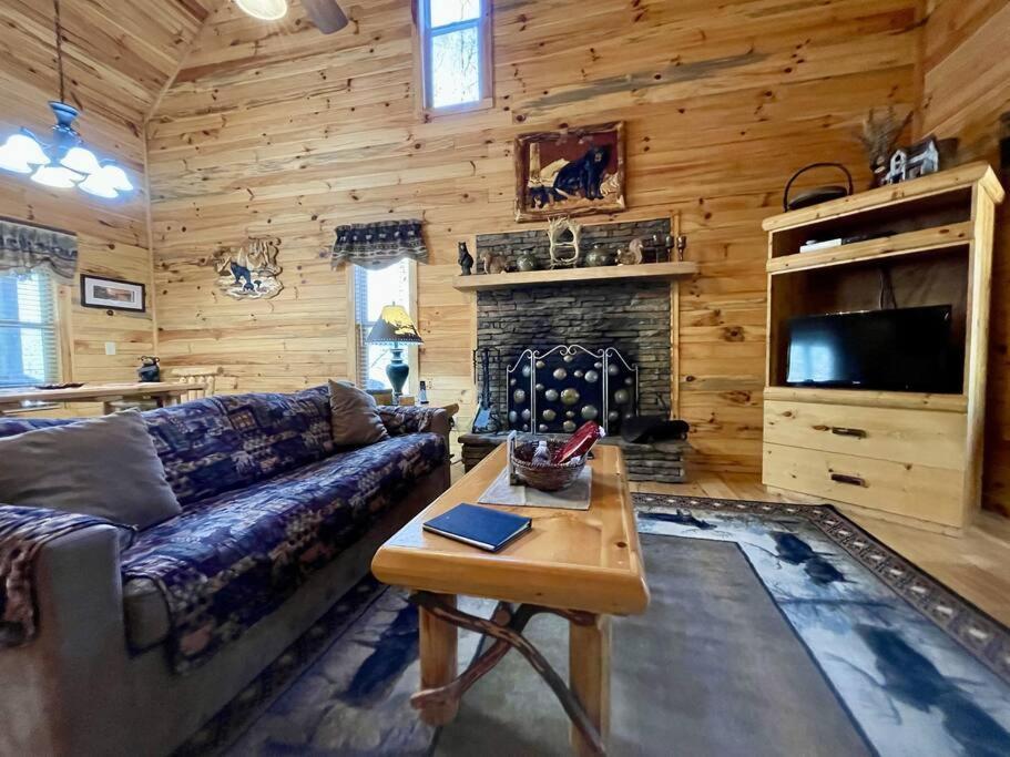 2 Bed Cabin Hot Tub Close To Helen #16 Eksteriør bilde
